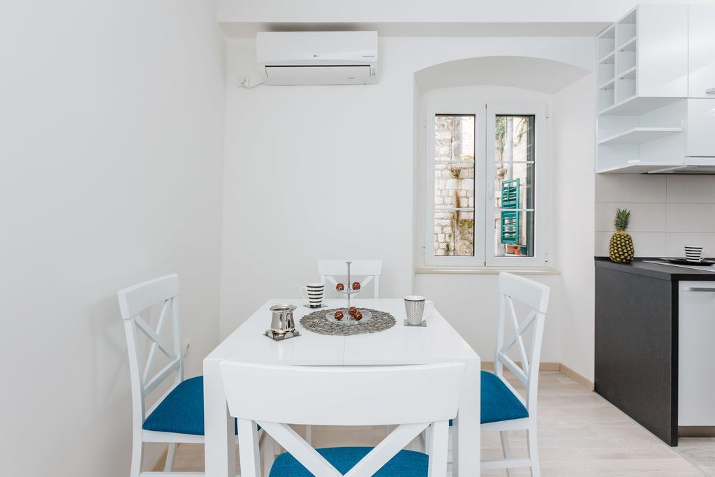 Old Town Summer Apartment Котор Екстериор снимка